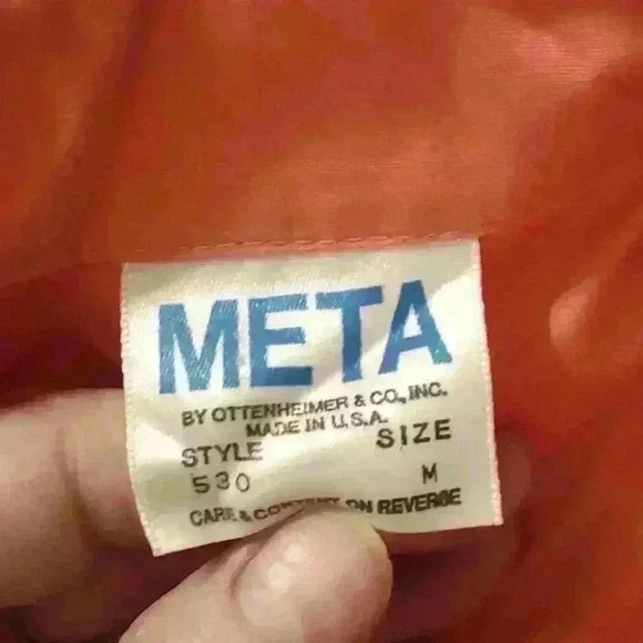 Meta Button Up Shirt, Uniform, Volunteers, Scrubs, Coat, or Jacket - Medium - Picture 6 of 14